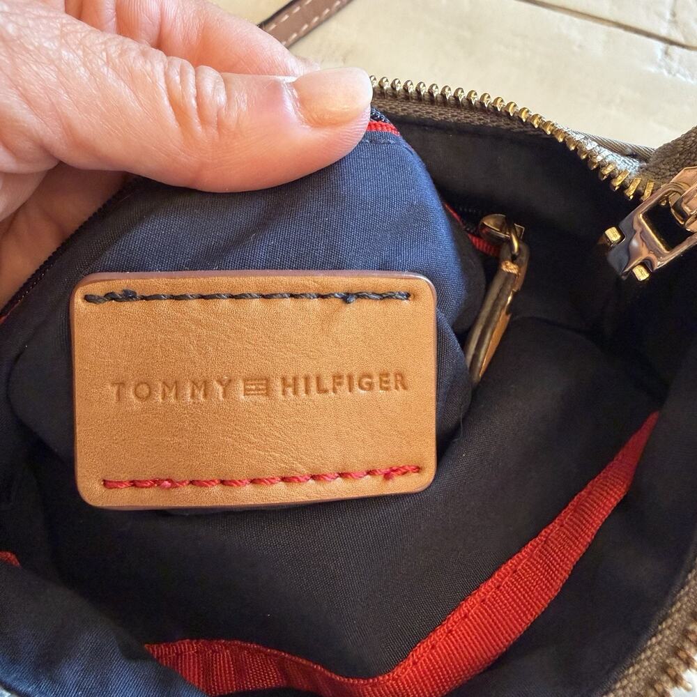 Tommy hilfinger Purse - Picture 10 of 11